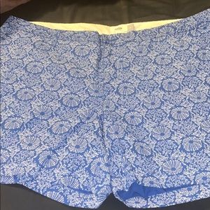 Old Navy patterned shorts